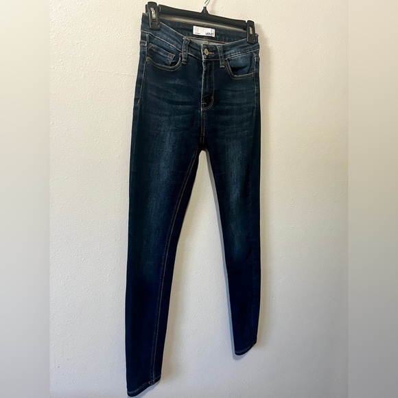 VERVET Dark Wash Classic Skinny Jeans - Size 26 - Picture 4 of 11